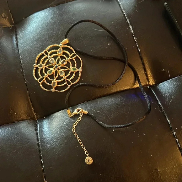 Ross Simons 925 Sterling Silver Gilt Vermeil FLOWER Pendant Necklace Black Cord - Picture 5 of 6